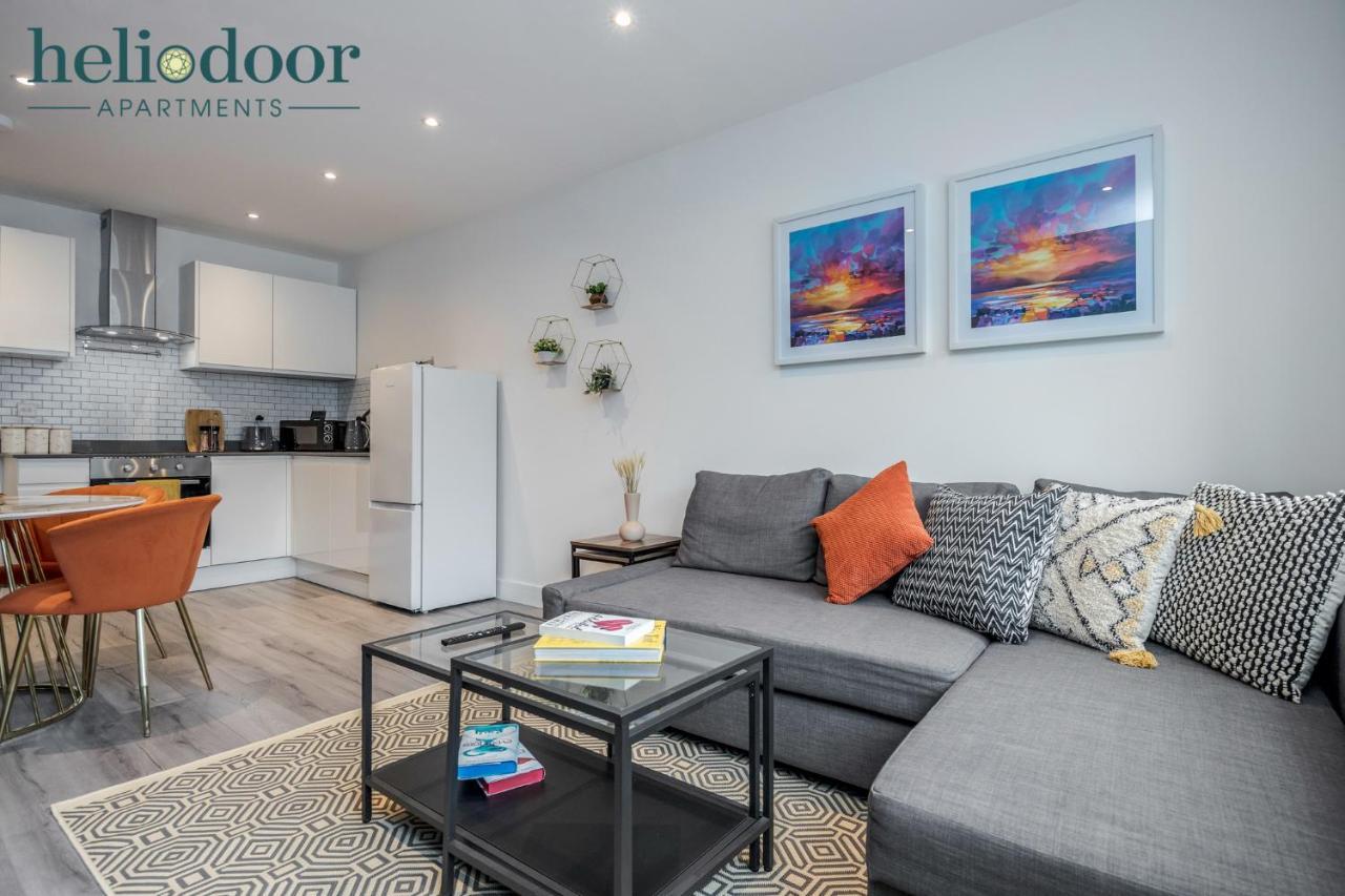 Milton Keynes Apartments, Sleeps Up To 5, Free Parking, Free Wifi & Movies, 7 Mins Drive To Milton Keynes Central Station For Direct Trains To London & The North Extérieur photo