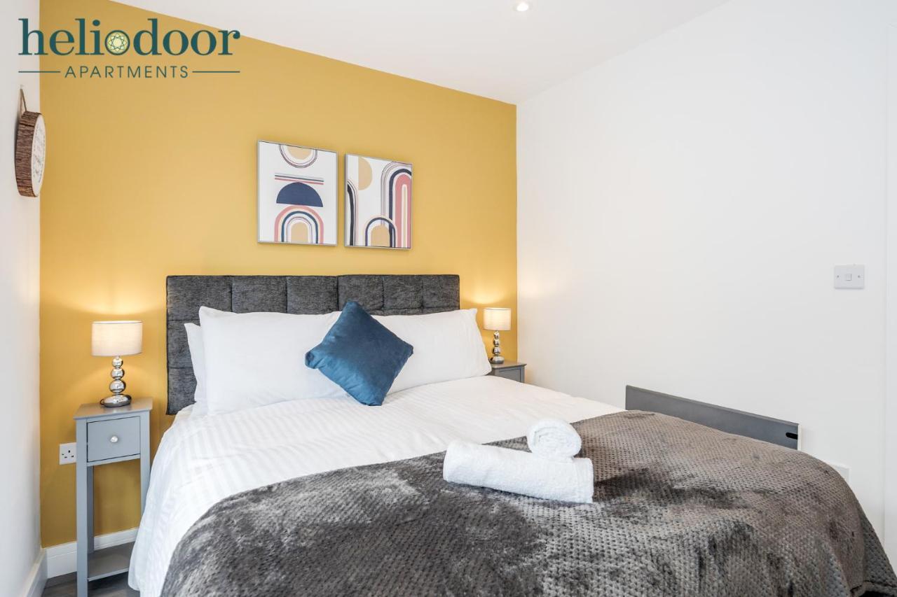 Milton Keynes Apartments, Sleeps Up To 5, Free Parking, Free Wifi & Movies, 7 Mins Drive To Milton Keynes Central Station For Direct Trains To London & The North Extérieur photo