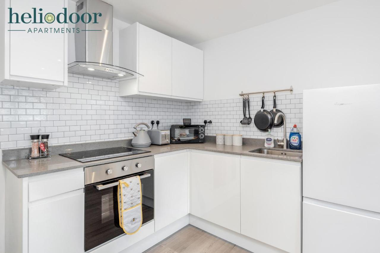 Milton Keynes Apartments, Sleeps Up To 5, Free Parking, Free Wifi & Movies, 7 Mins Drive To Milton Keynes Central Station For Direct Trains To London & The North Extérieur photo