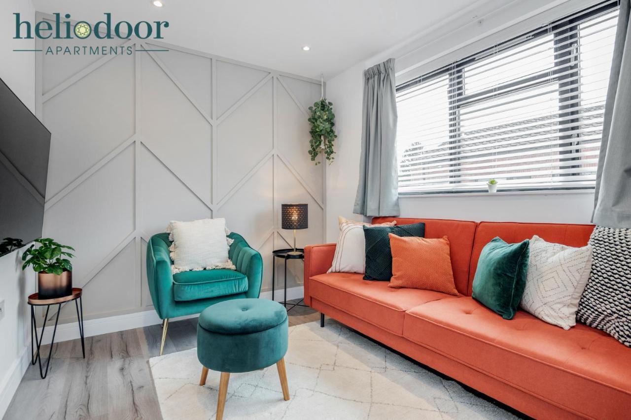 Milton Keynes Apartments, Sleeps Up To 5, Free Parking, Free Wifi & Movies, 7 Mins Drive To Milton Keynes Central Station For Direct Trains To London & The North Extérieur photo