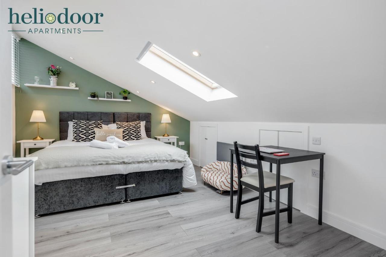 Milton Keynes Apartments, Sleeps Up To 5, Free Parking, Free Wifi & Movies, 7 Mins Drive To Milton Keynes Central Station For Direct Trains To London & The North Extérieur photo