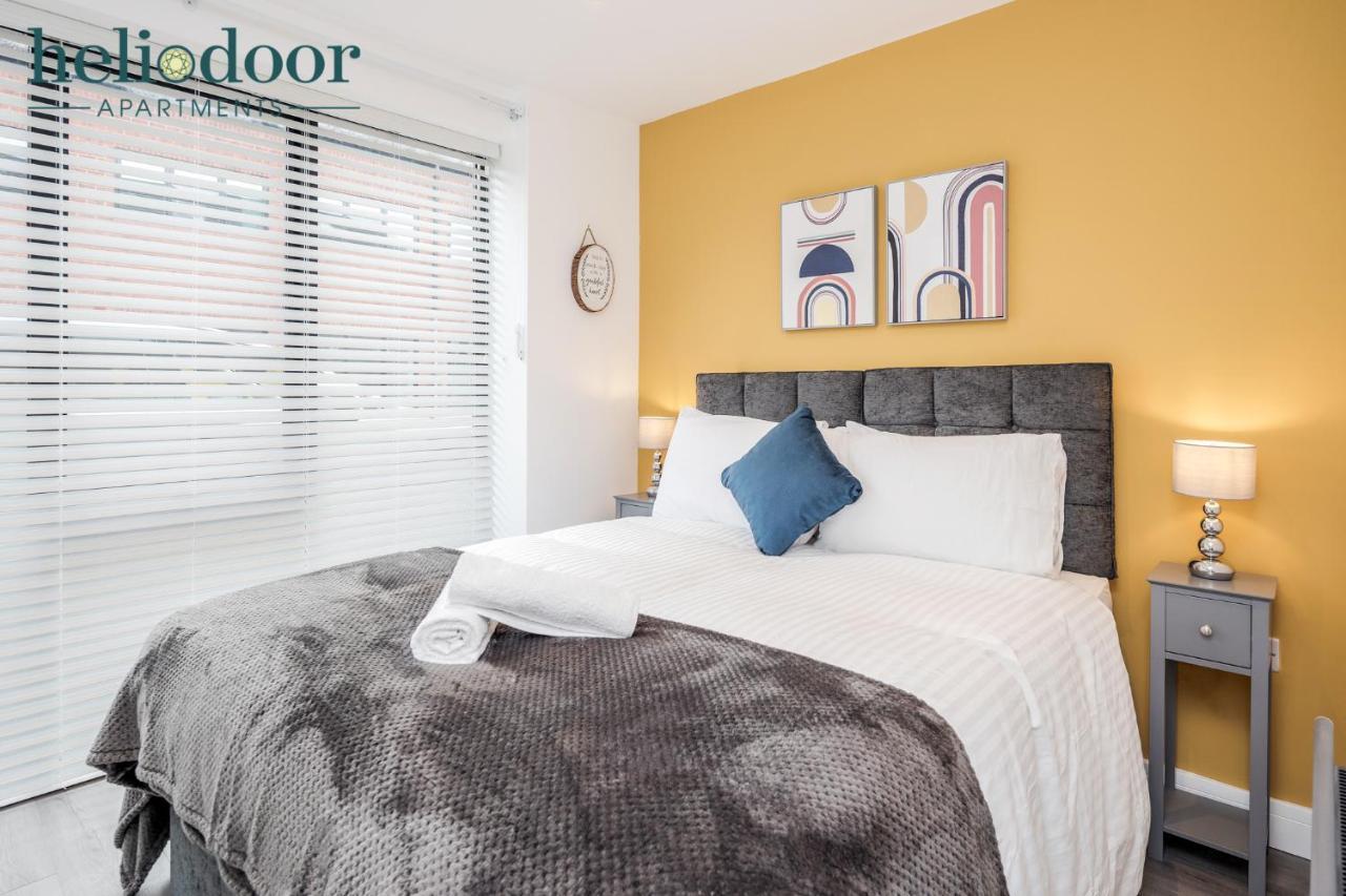 Milton Keynes Apartments, Sleeps Up To 5, Free Parking, Free Wifi & Movies, 7 Mins Drive To Milton Keynes Central Station For Direct Trains To London & The North Extérieur photo