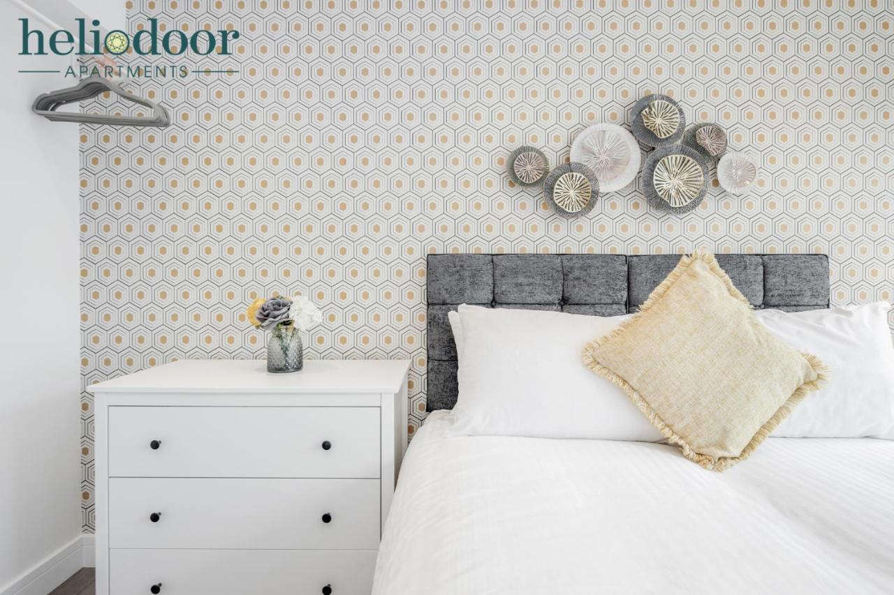 Milton Keynes Apartments, Sleeps Up To 5, Free Parking, Free Wifi & Movies, 7 Mins Drive To Milton Keynes Central Station For Direct Trains To London & The North Extérieur photo