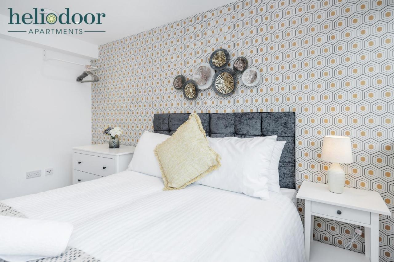 Milton Keynes Apartments, Sleeps Up To 5, Free Parking, Free Wifi & Movies, 7 Mins Drive To Milton Keynes Central Station For Direct Trains To London & The North Extérieur photo