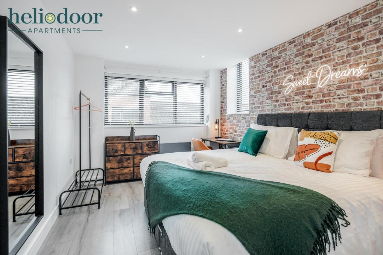 Milton Keynes Apartments, Sleeps Up To 5, Free Parking, Free Wifi & Movies, 7 Mins Drive To Milton Keynes Central Station For Direct Trains To London & The North Extérieur photo