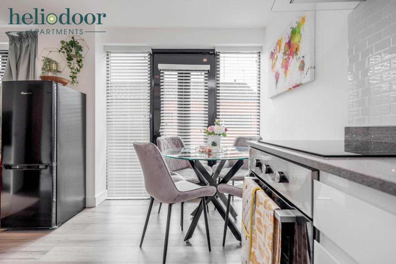 Milton Keynes Apartments, Sleeps Up To 5, Free Parking, Free Wifi & Movies, 7 Mins Drive To Milton Keynes Central Station For Direct Trains To London & The North Extérieur photo