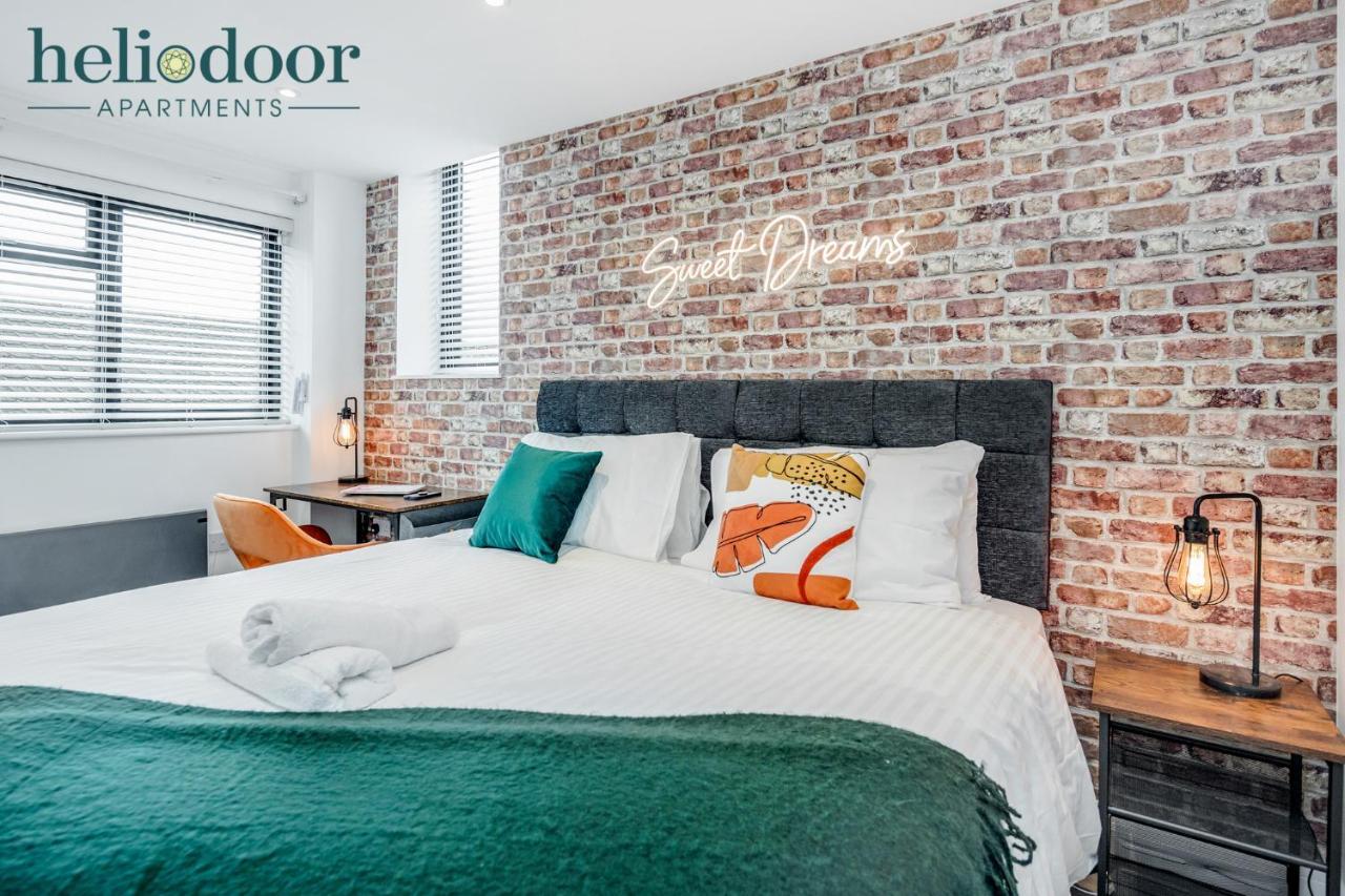 Milton Keynes Apartments, Sleeps Up To 5, Free Parking, Free Wifi & Movies, 7 Mins Drive To Milton Keynes Central Station For Direct Trains To London & The North Extérieur photo
